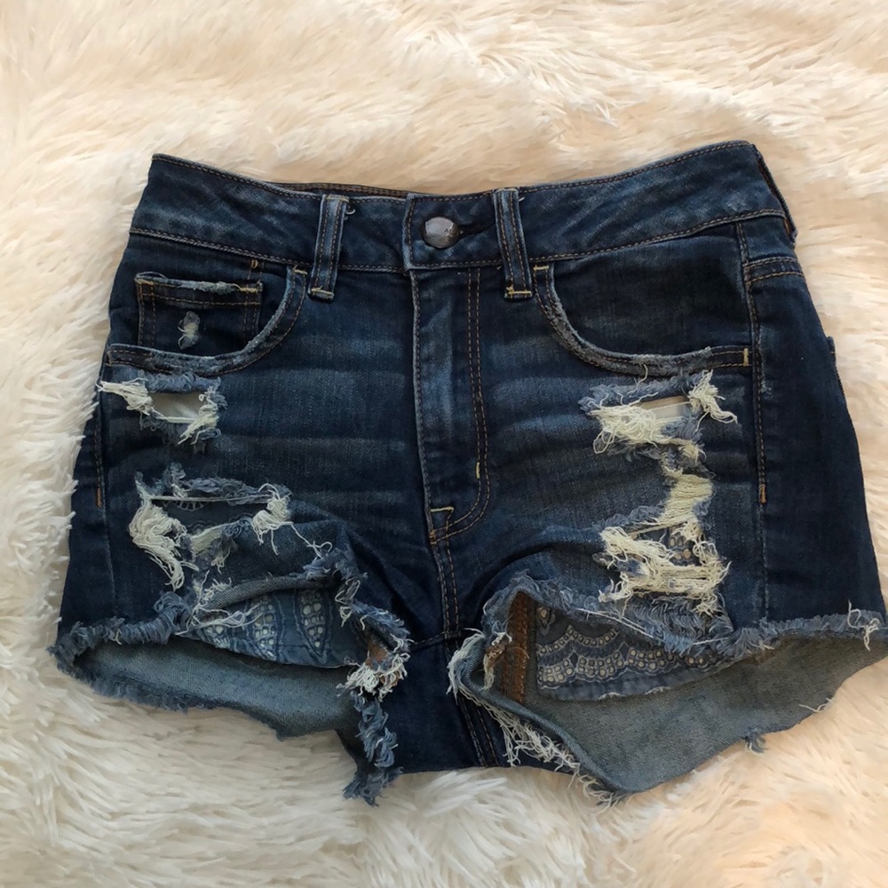 High waisted blue American Eagle shorts!